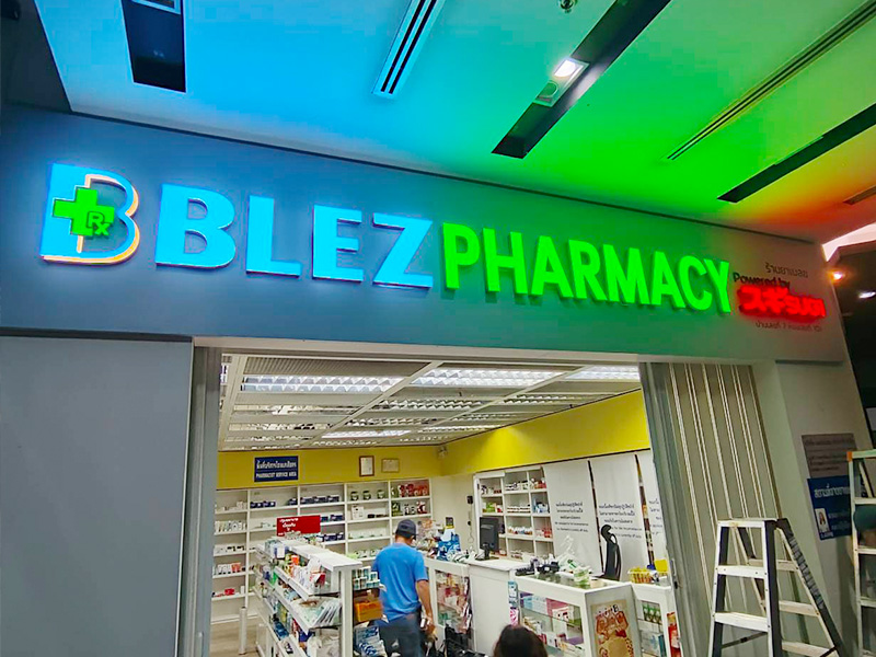 BLEZ Pharmacy BTS Phrakhanong